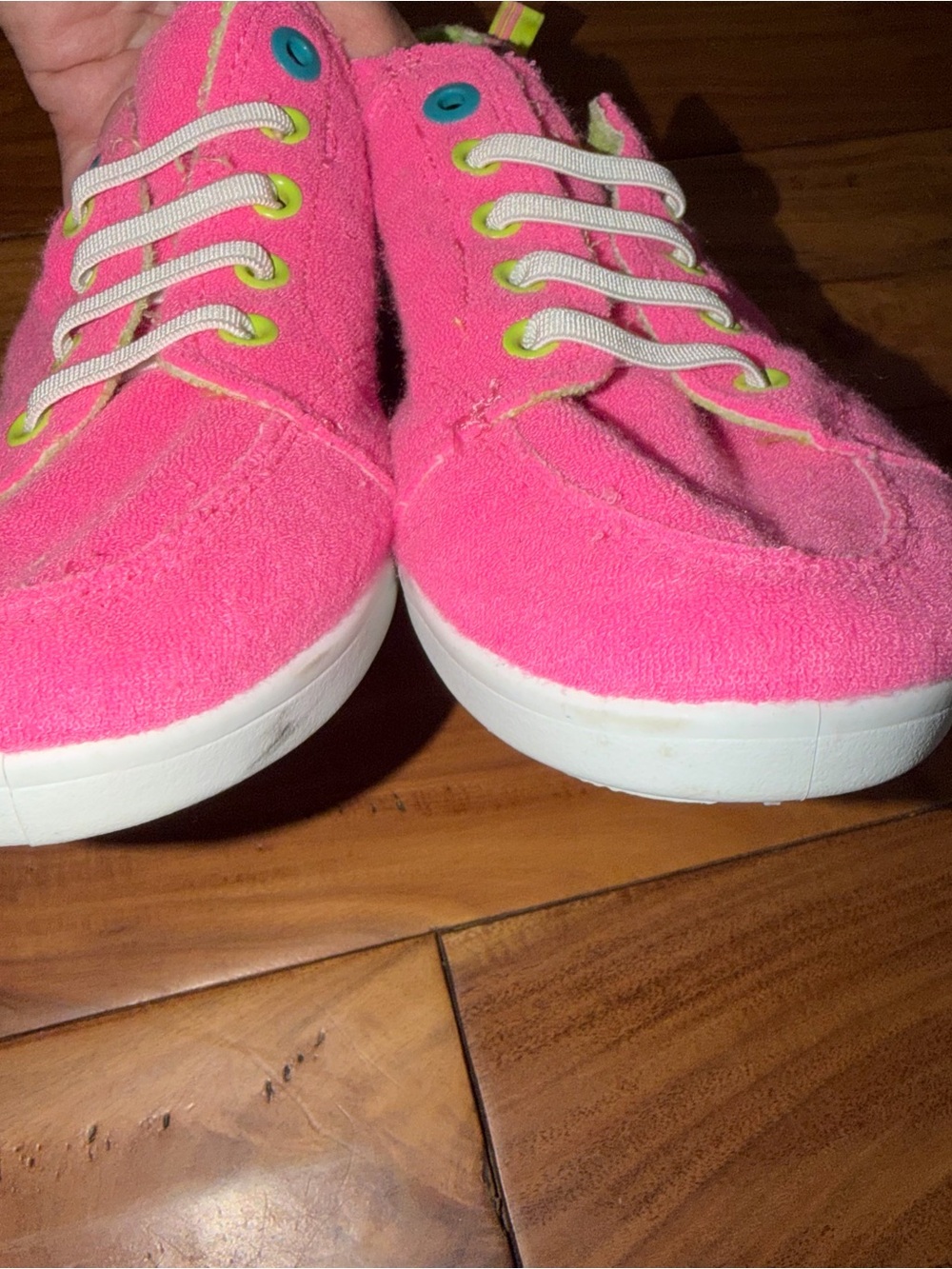 Vionic Beach Pismo Pink and Lime Sneakers sz 10 - Picture 2 of 5